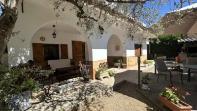 Rustic finca on Calle 0 photo 4