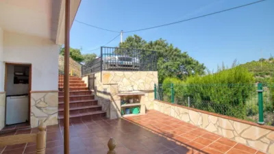Semi-detached house on Calle Casilla de Mena photo 3