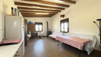 Rustic property on La Nava Street photo 11