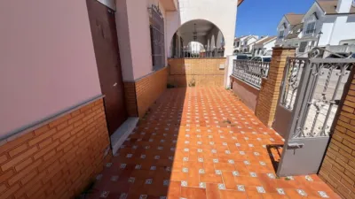 Terraced house on Calle de Domingo Martínez photo 2
