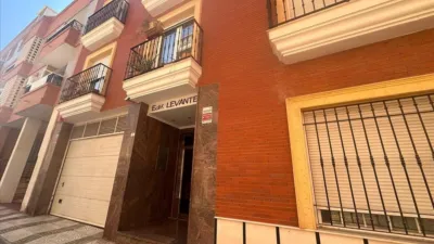 Apartment on Levante Street photo 2