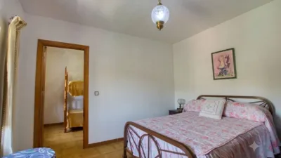 Semi-detached house on Calle Casilla de Mena photo 12