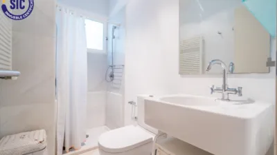 Apartment on Carrer de la Llanterna photo 8