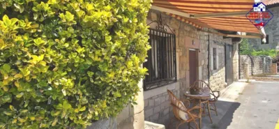 Chalet on Calle Poblado Renedo photo 2
