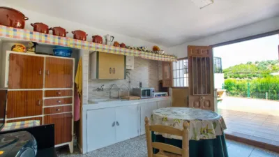 Semi-detached house on Calle Casilla de Mena photo 23