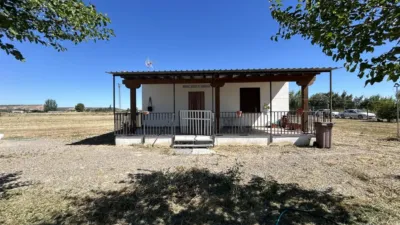 Rustic property on La Nava Street photo 3