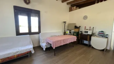 Rustic property on La Nava Street photo 5