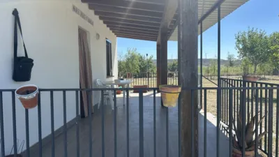 Rustic property on La Nava Street photo 2