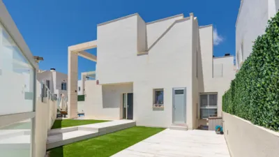 Chalet on Cabo de Palos Street photo 2