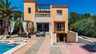 Chalet on Calle Faisán photo 24