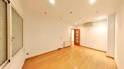 Apartment in El Poblenou photo 4