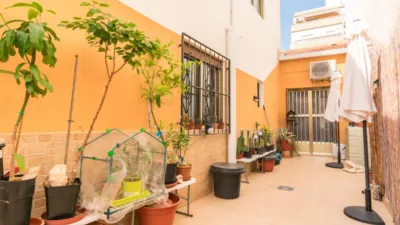 House on Calle Jose Martinez Ruiz-Azorin, No. 70 photo 11