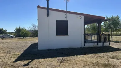 Rustic property on La Nava Street photo 34