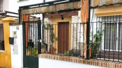 Terraced house on Avenida del Ferrocarril, 56 photo 2