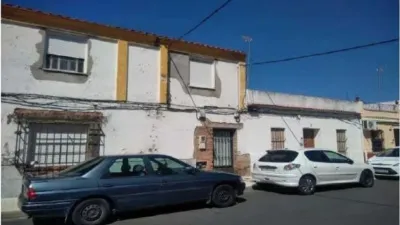 Casa adosada en calle de Emilio Castelar, 10 photo 2