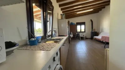 Rustic property on La Nava Street photo 8