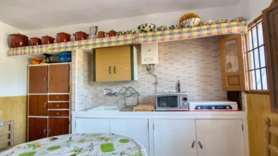 Semi-detached house on Calle Casilla de Mena photo 22