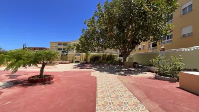 Apartment on Avenida Juan Carlos I, 1024 photo 39