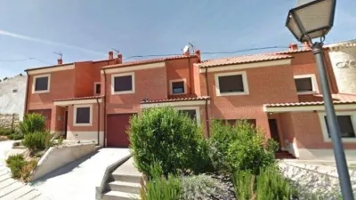 Terraced house on Calle Castillo, 18 photo 3