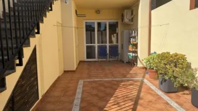 House in Centre photo 32