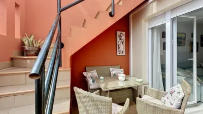 Penthouse on Calle Islas Canarias photo 18