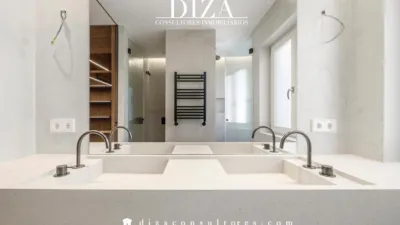 Apartment on Calle de Valverde photo 47