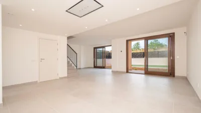 Chalet in Alaró photo 3