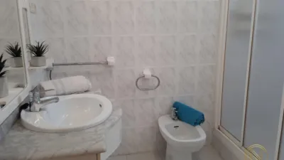 Apartment on Hermanos Navarro Caracena Street photo 24