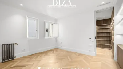 Apartment on Calle de Valverde photo 41