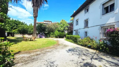 House on Avenida Pablo Garnica photo 6