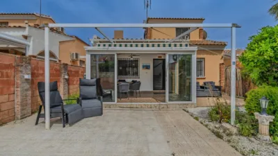 Chalet on Carrer del Morral photo 4