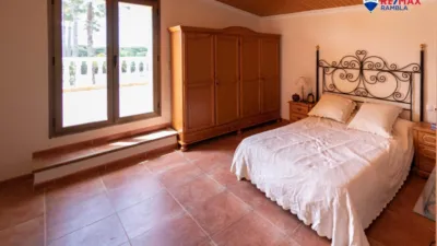 Chalet in Catalonia photo 2