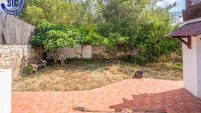 Chalet on Carrer de la Foia de Bunol photo 11