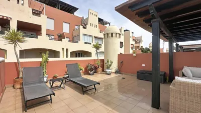Penthouse on Calle Islas Canarias photo 19