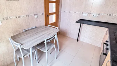 Habitación en alquiler en Calle del Jazmín, Carolinas (Distrito Pla-Carolinas. Alicante - Alacant) de 350 €<span>/mes</span>