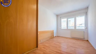 Apartment on Carrer de la Serrería photo 24
