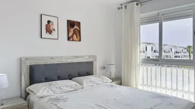 Penthouse on Calle Islas Canarias photo 8