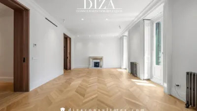 Apartment on Calle de Valverde photo 4