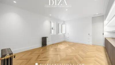 Apartment on Calle de Valverde photo 36