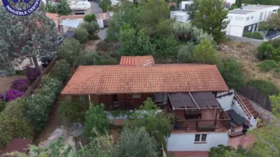 Chalet on Carrer de la Foia de Bunol photo 12