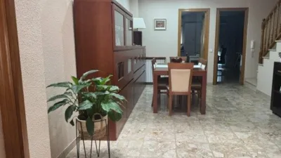 House in Centre photo 3