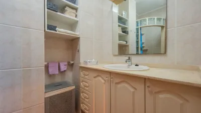 Apartment on Quinto Centenario Street, No. 34 photo 23