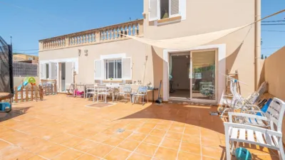 House on Carrer de Tetuan photo 4