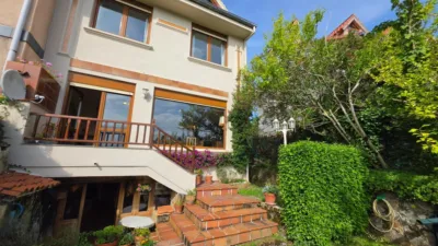 Semi-detached house on Calle Gromo del Mar photo 14