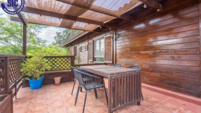 Chalet on Carrer de la Foia de Bunol photo 3