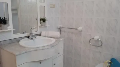 Apartment on Hermanos Navarro Caracena Street photo 25