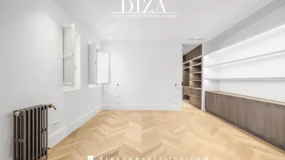 Apartment on Calle de Valverde photo 38