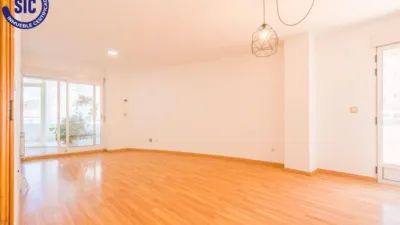 Apartment on Carrer de la Serrería photo 2