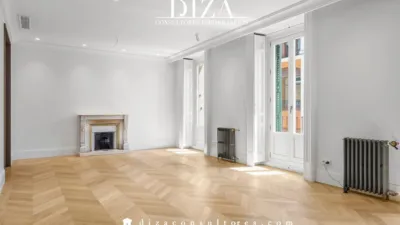 Apartment on Calle de Valverde photo 3