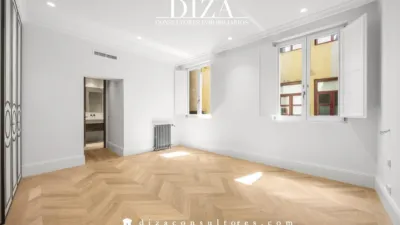 Apartment on Calle de Valverde photo 33